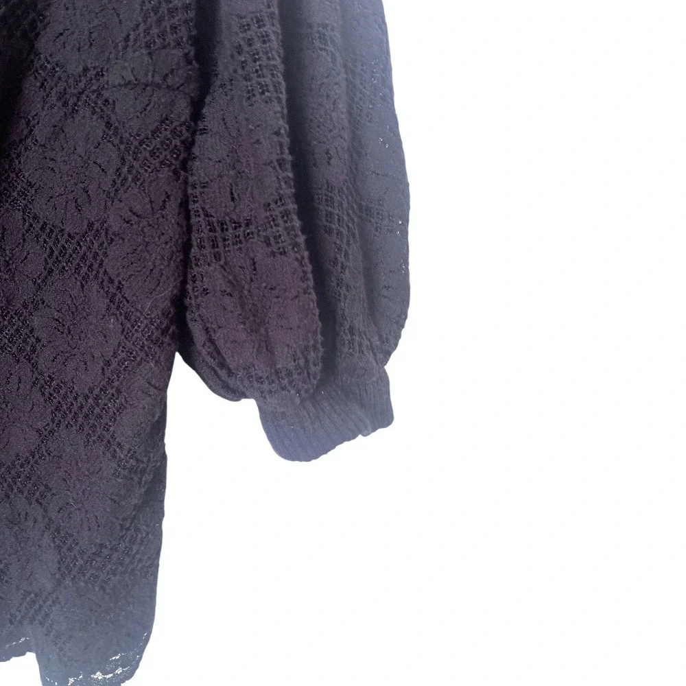 Anthropologie Eri + Ali‎ Black Floral Lace Top S